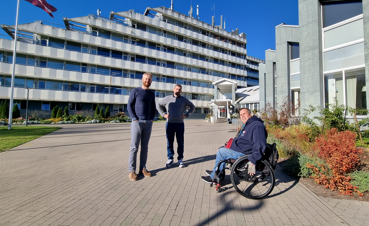 Budynek Narodowego Centrum Rehabilitacji Vaivri w Jurmale - Wizyta na Łotwie 17-20.10.2024 r.