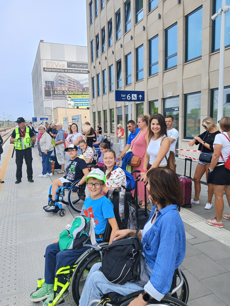 Uczestnicy i kadra warsztatu AR dla dzieci w Warszawie 23-25.08.2024 r.