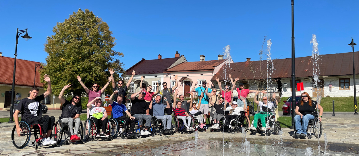 Uczestnicy i kadra Obozu Aktywnej Rehabilitacji w Czudcu 15-26.09.2025 r.