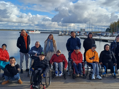 Uczestnicy i kadra Warsztatu Aktywizacji Zawodowej w Wilkasach 12-20.10.2025 r.