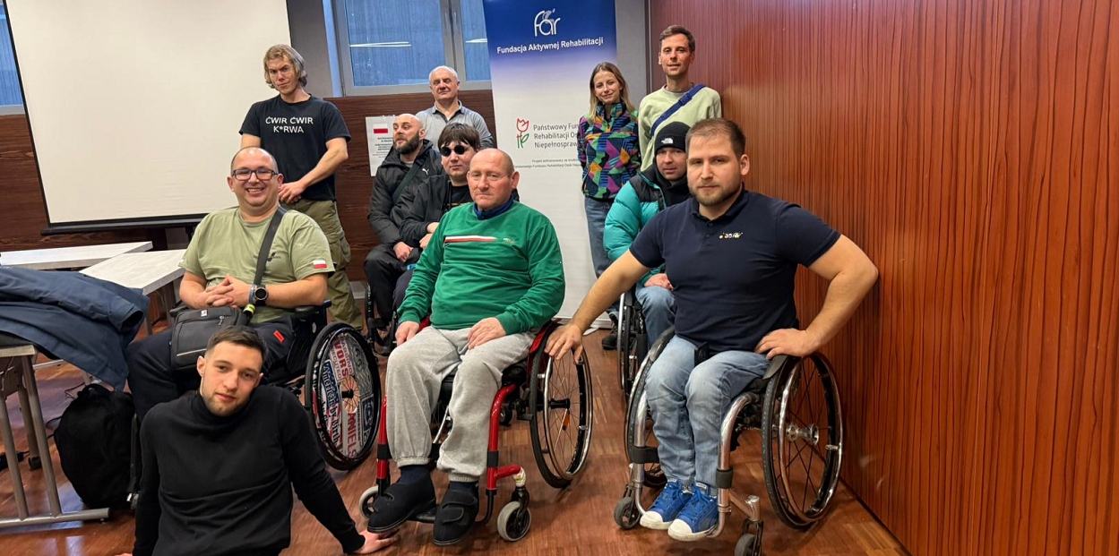Kadra i uczestnicy Warsztatu Aktywnej Rehabilitacji w Krakowie, 9-11.01.2026 r.