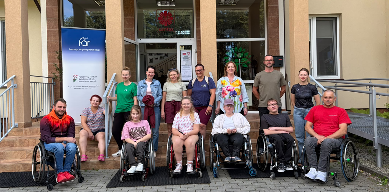 Uczestnicy i kadra Warsztatu Aktywnej Rehabilitacji, Bydy Głogowskie 21-23.08.2026 r.