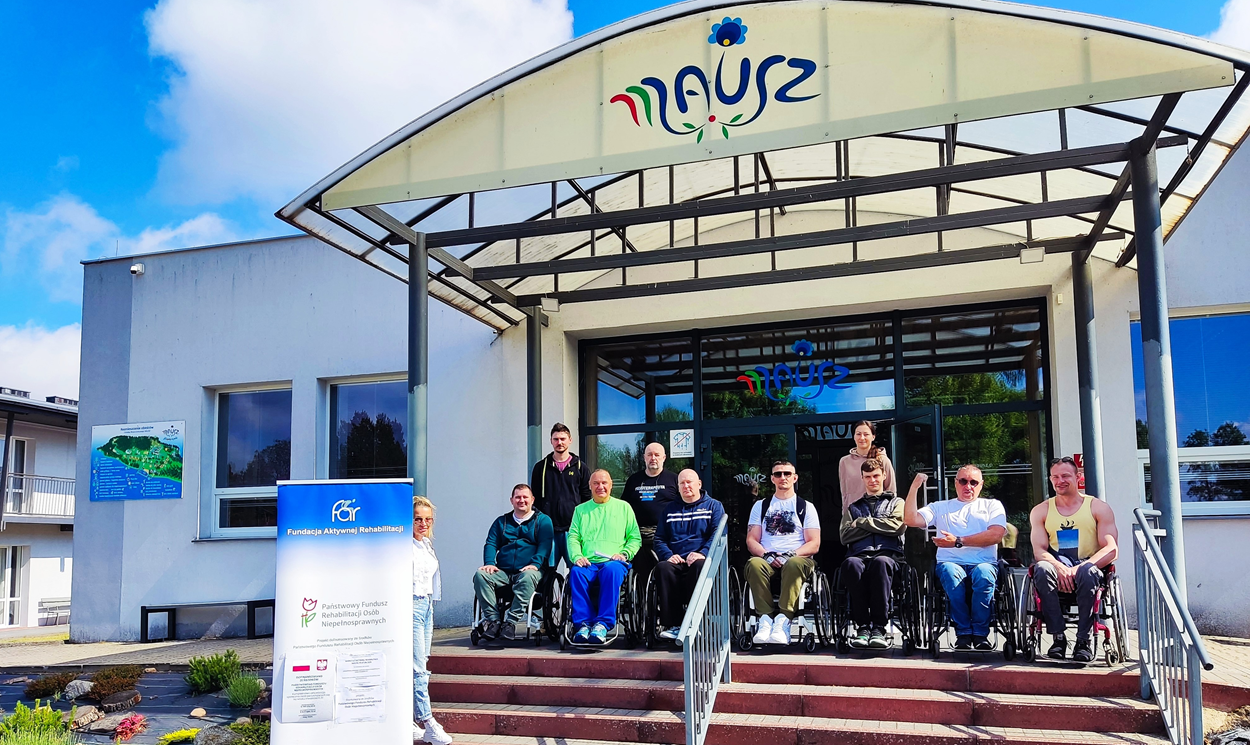 Uczestnicy i kadra Warsztatu Akywnej Rehabilitacji w Ostrowie Mausz 5-07.06.2026 r.