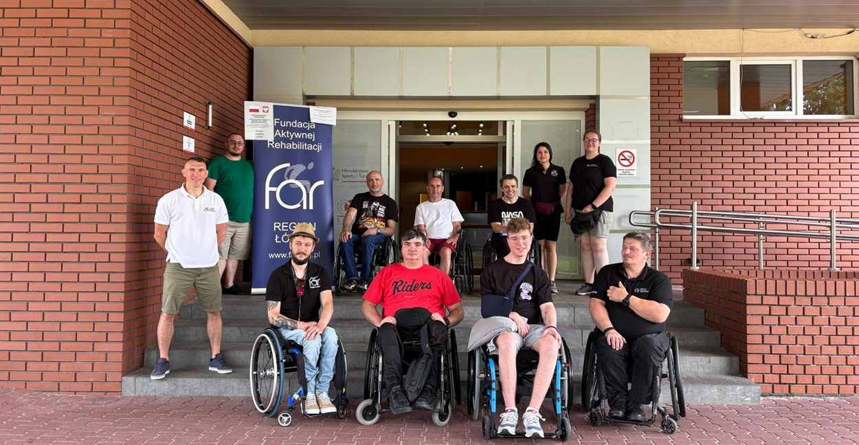 Uczestnicy i kadra Warsztatu Aktywnej Rehabilitacji w Spale.19-23.06.2026 r.