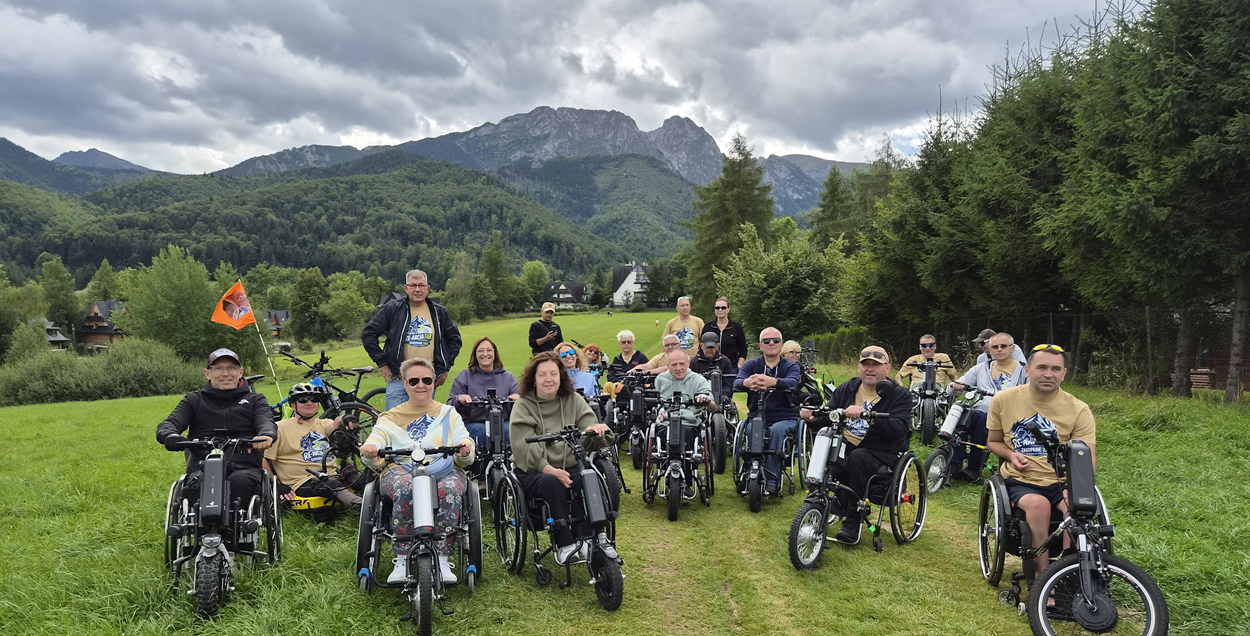 Uczestnicy obozu Re-Akcja FAR 50+, Zakopane 28.08-4.09.2026 r.